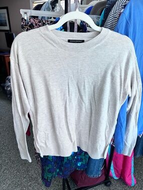 2-Piece Banana Republic Cream Ribbed Crewneck Sweater and Cropped Pant Set